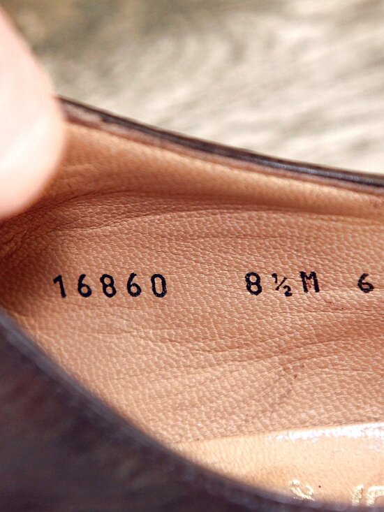 $695 Neiman Marcus GRAVATI Oxford 8.5 M Brown 16860 * add $15 new Cedar Trees main image 14